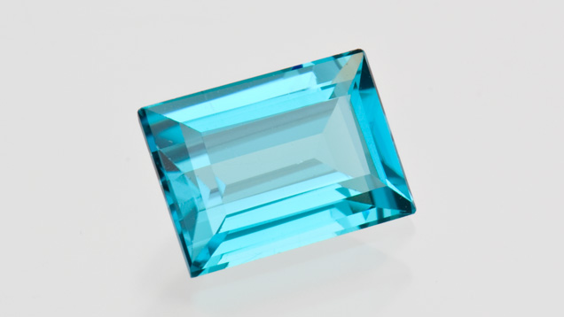 1.80 克拉梯级切工碧玺