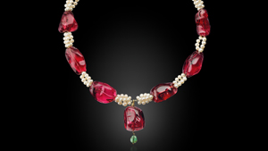 The Fall 2019 Gems & Gemology issue features an examination of the gem art of the Taj Mahal, an iconic architectural treasure erected at the pinnacle of the Mughal dynasty. The seventeenth-century necklace on the cover features seven spinels from Tajikistan, pearls and a pear-shaped emerald cabochon drop. The spinels are inscribed with the names of various Mughal emperors. The necklace was sold by Christie’s New York in June 2019 for more than $3 million. Photo courtesy of Christie’s.