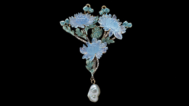 Chrysanthemum pendant/brooch