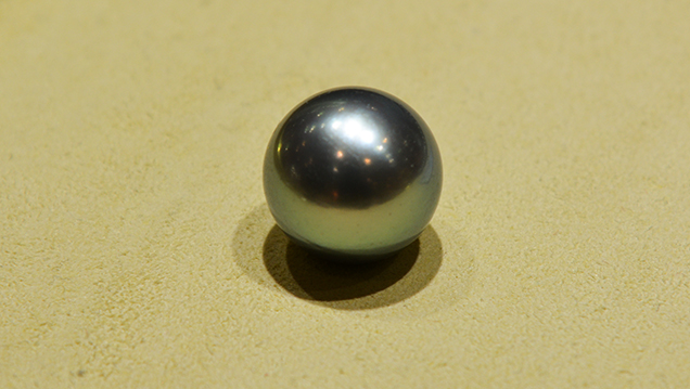 Tahitian cultured pearl