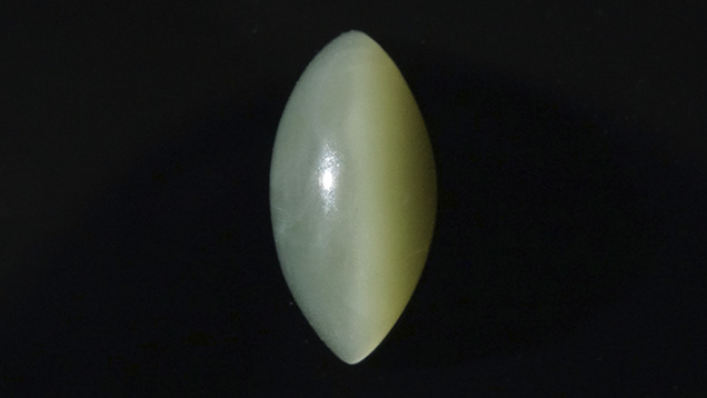 1.71 ct cat’s-eye nephrite marquise
