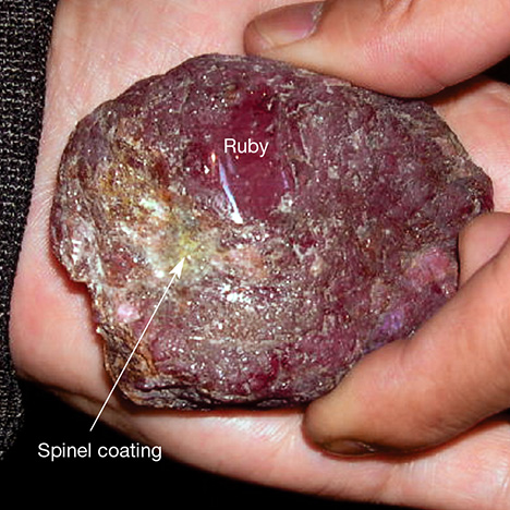 High-quality ruby core underneath spinel coating