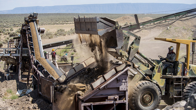 IMG-FA13-Pay 154315 636x358