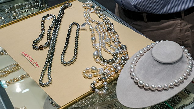Innovative cultured necklaces available at Mastoloni’s AGTA booth.