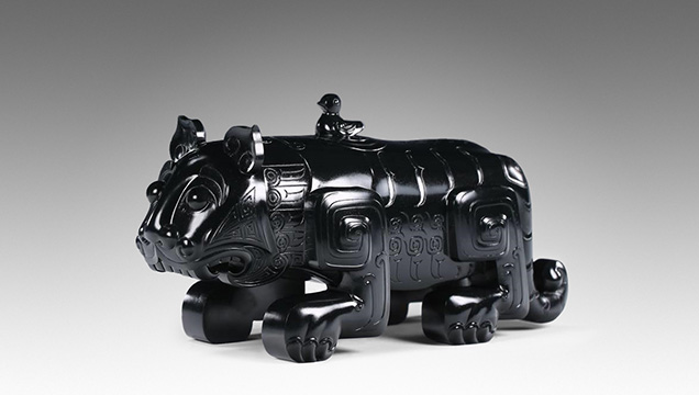 Wine vessel carved from Guangxi black nephrite