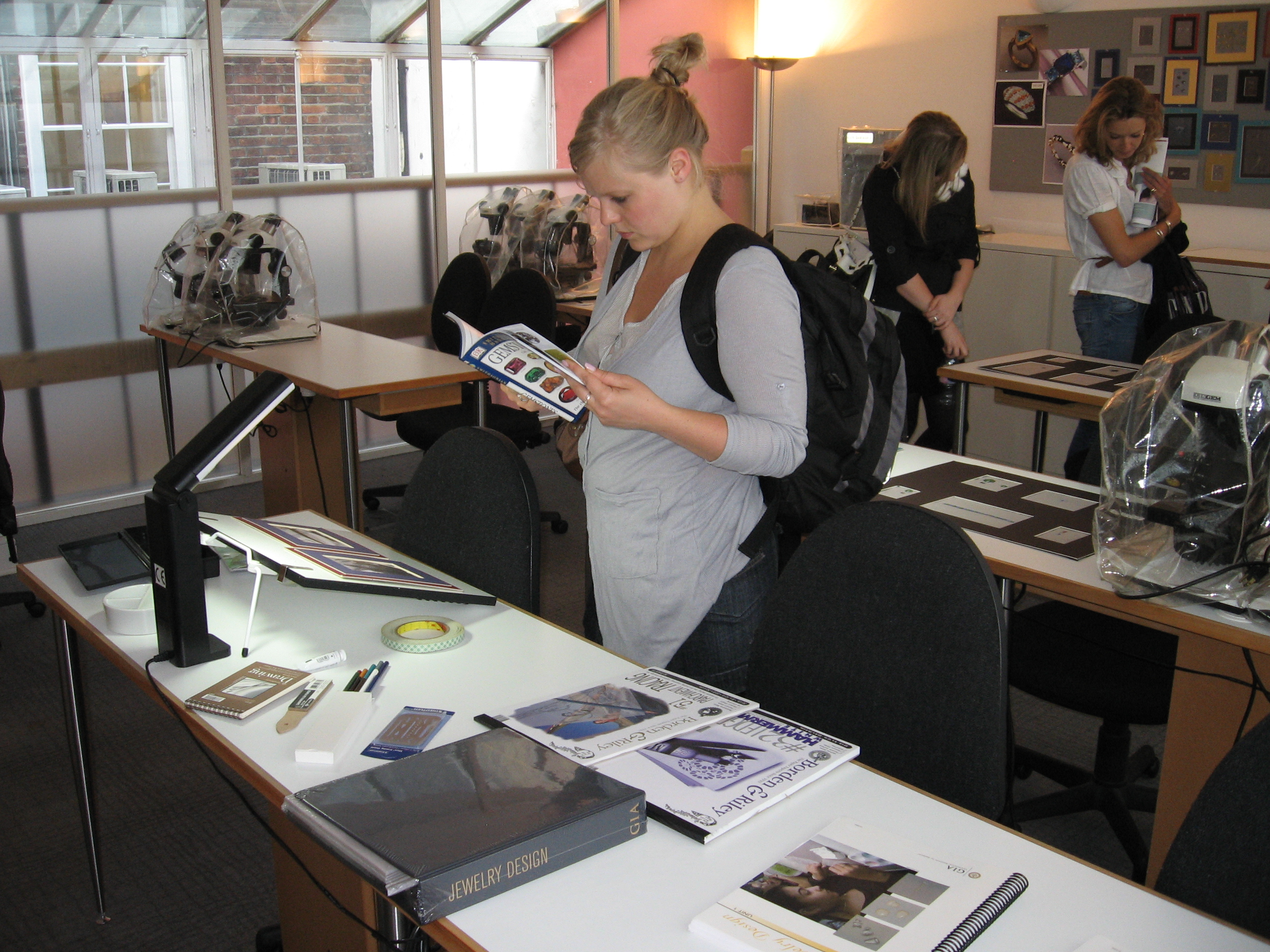 想要了解更多关于 GIA 的信息？快来开放日，熟悉校园吧。