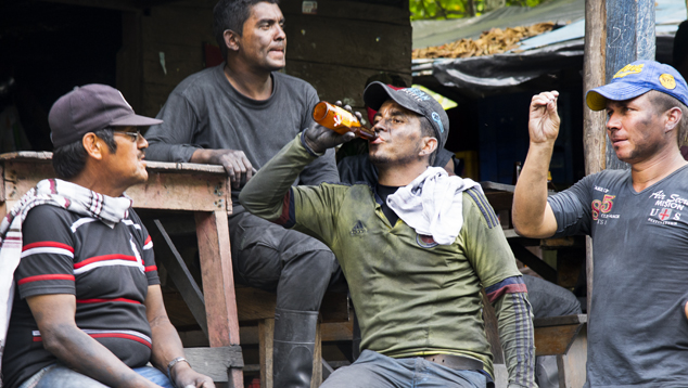 Miners at the La Playa market
