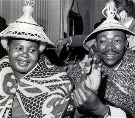 Ernestine and Petrus Ramaboa with Lesotho Brown diamond]