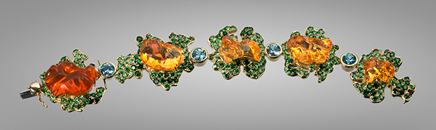 “Queen Thai” bracelet with fire opals.