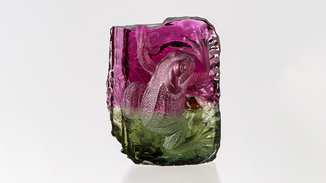Bicolor tourmaline frog carving by Daniela Becker.