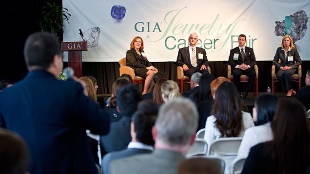 IMG - キャリアフェア求職者 FAQ 636x358