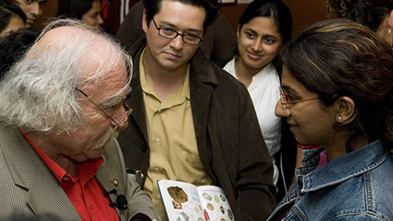 業界のVIPはその深い見識を共有するために、定期的にニューヨークを訪れます。