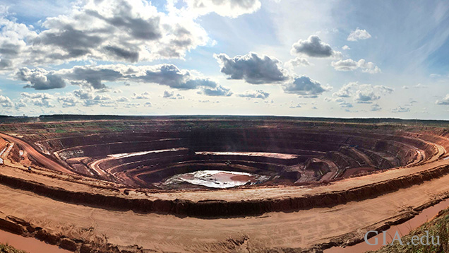Open pit of the Arkhangelskaya kimberlite in Lomonosov, Russia. Photo: Karen Smit/GIA