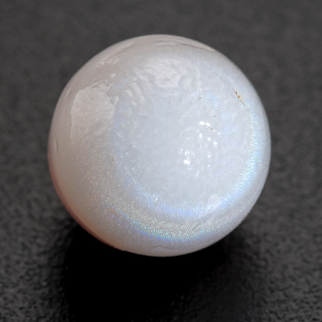 Spondylus pearl with reflective blue coloration.