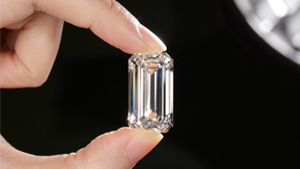 The GIA laboratory in Hong Kong recently evaluated the largest chemical vapor deposition (CVD) laboratory-grown diamond seen by the Institute. 