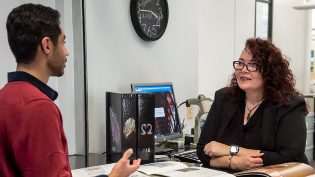 librarian-student-273272-636