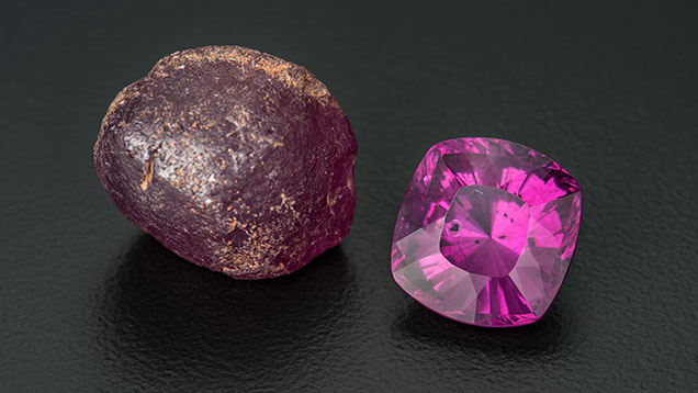 13.88 ct faceted “color-change” pyrope and a 43.30 ct rough nodule