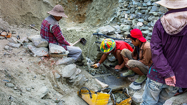 Searching for peridot at the Pyaung Gaung mine.