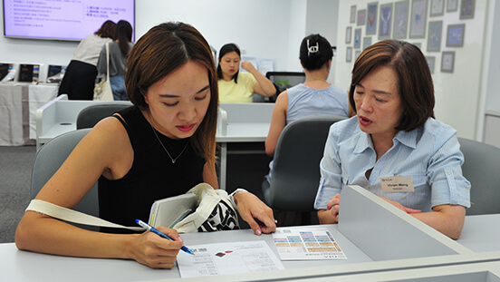 享受 GIA 专为中文学习者量身打造的温馨学习环境。