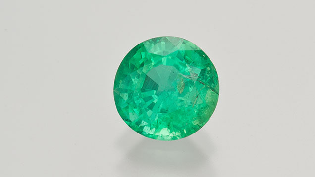 E. J. Gübelin（古柏林）博士的钠柱晶石藏品