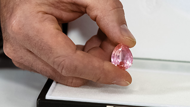 Sri Lankan padparadscha sapphire