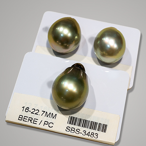 Trio of matching-color Tahitian cultured pearls.