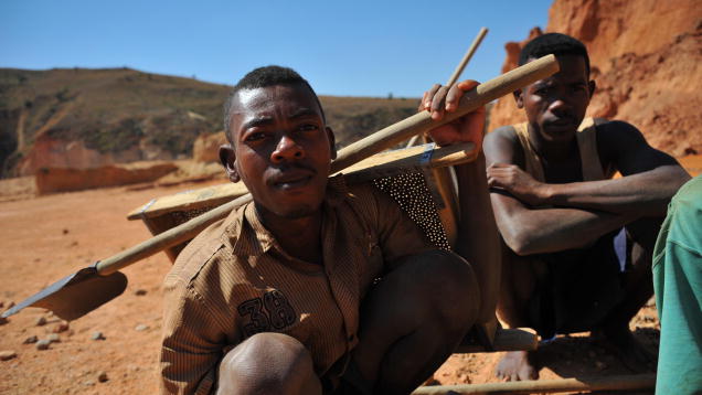 イラカカでの採鉱