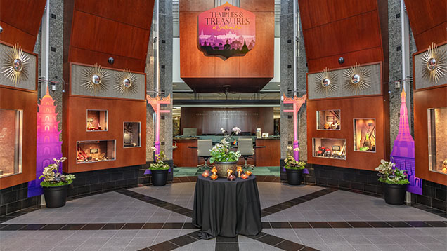 Sanctuary of Splendor. Temples and Treasures of Southern Asia invites visitors into GIA’s peaceful Rotunda “temple.” Accompanied by the sounds of singing bowls and sitar, the exhibit allows one to pause and appreciate the riches of more than 200 fine specimens from the region.