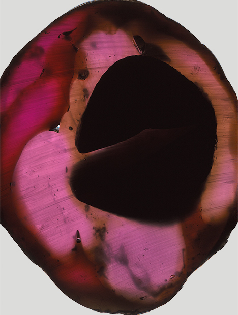 W16-GNI-Figure-13_210770-468x620.jpg. Transparency scan of the imitation boulder.